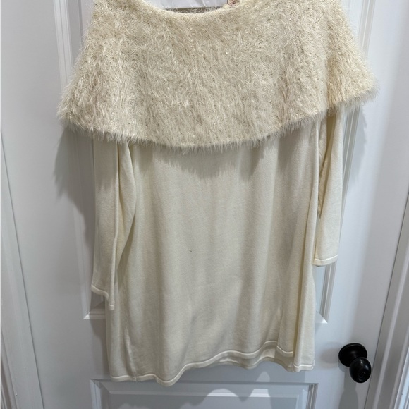 Reba Cream Fuzzy Collar Sweater - Picture 2 of 4